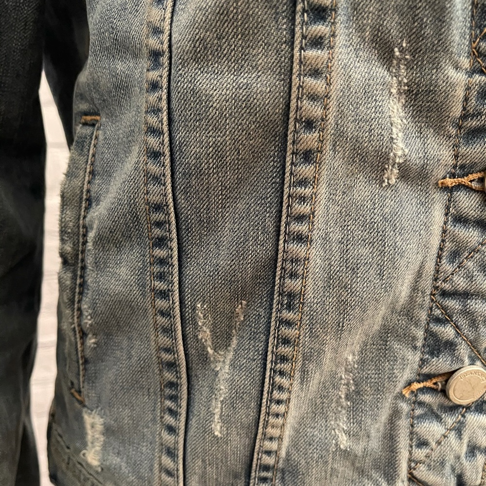 BLANKNYC Distressed Denim Jacket Sz S(4) - Picture 4 of 10